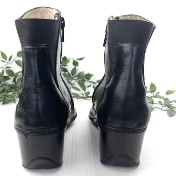 AQUATALIA by Marvin K. Wedge Ankle Bootie Black 7.5